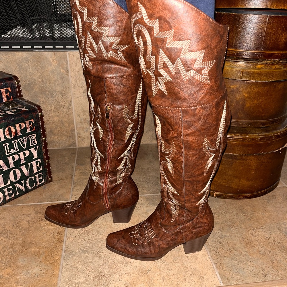 Brown Embroidered Heeled Boots - image 3